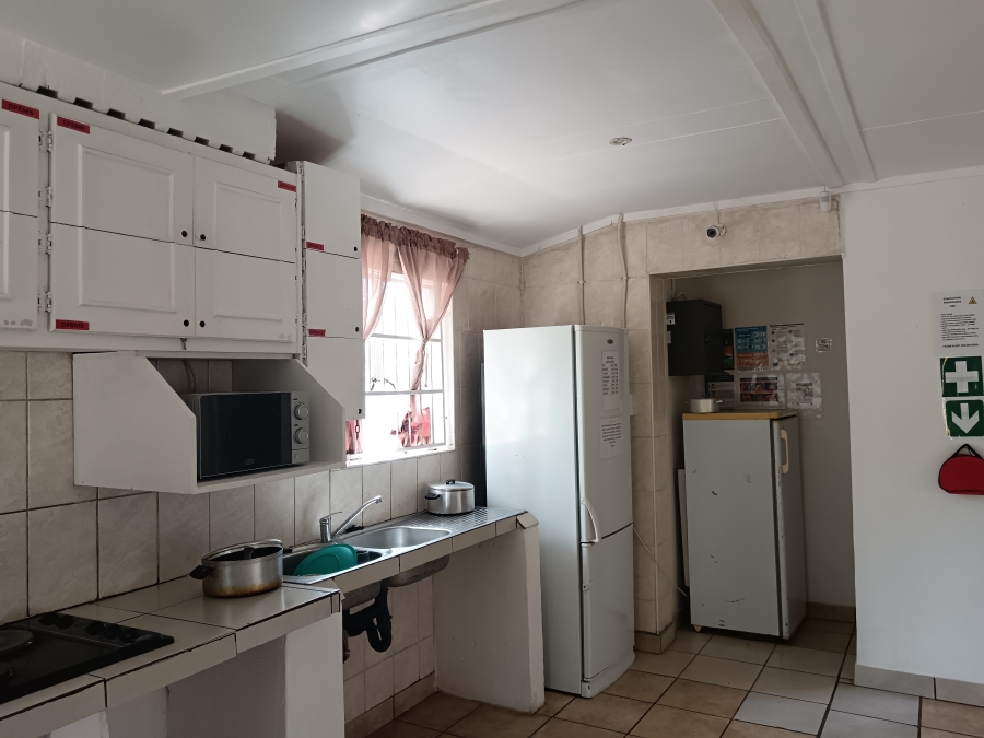 8 Bedroom Property for Sale in Brandwag Free State